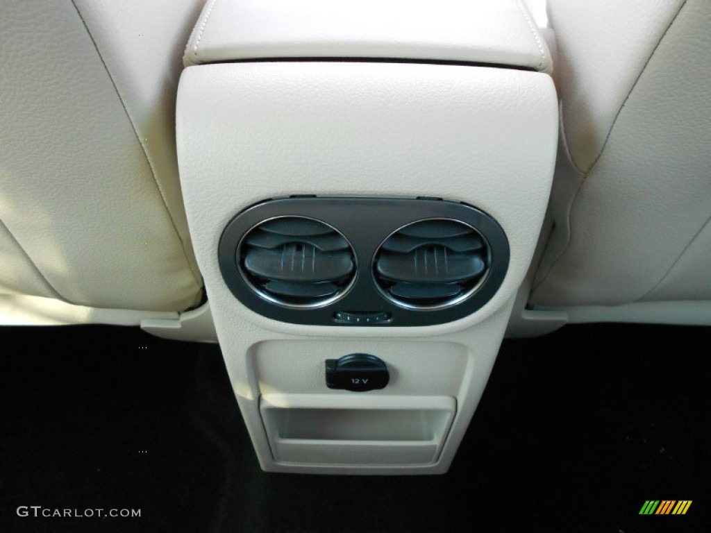 2012 Tiguan SE - Deep Black Metallic / Beige photo #20
