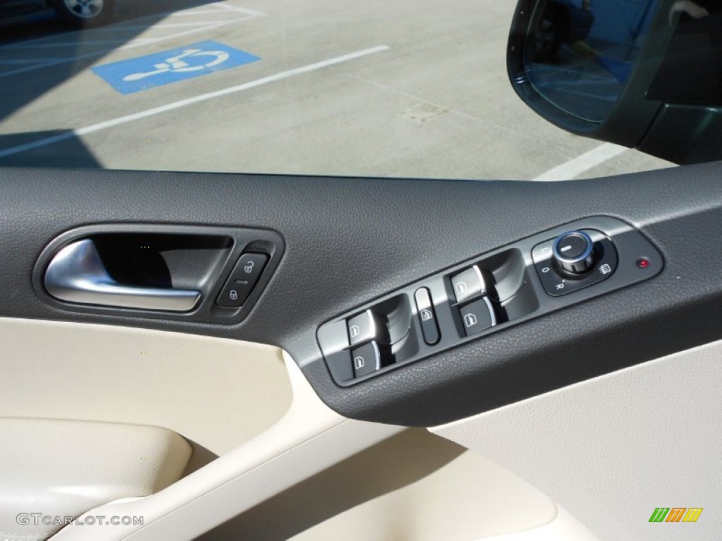 2012 Tiguan SE - Deep Black Metallic / Beige photo #21