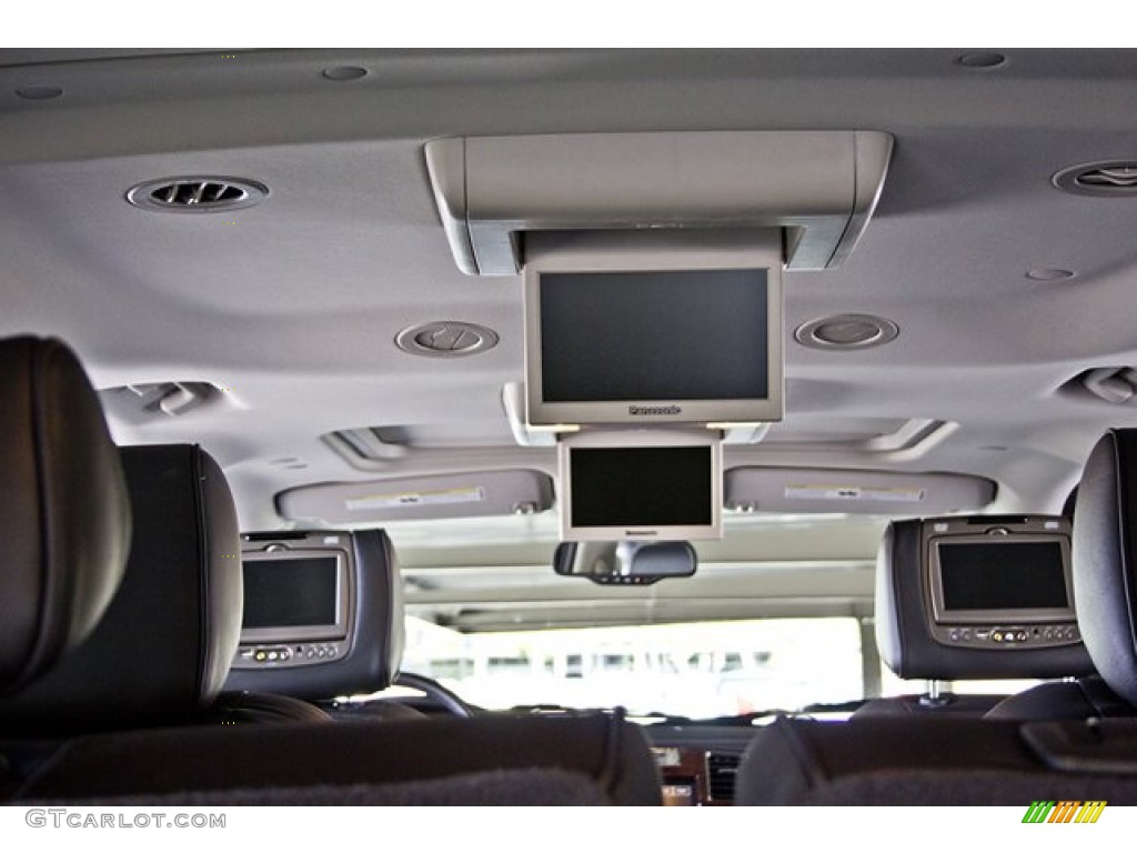 2012 Cadillac Escalade ESV Platinum AWD Controls Photo #64250987