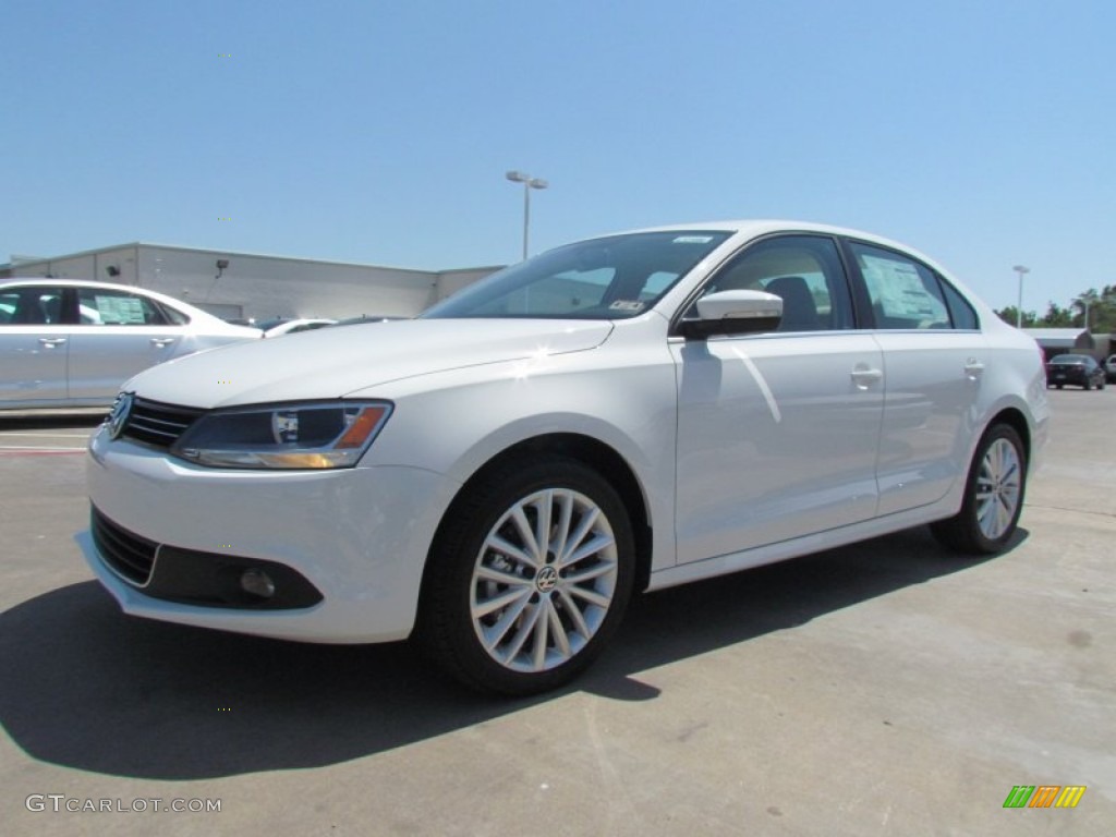 Candy White Volkswagen Jetta