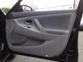 Black - Camry LE Photo No. 17