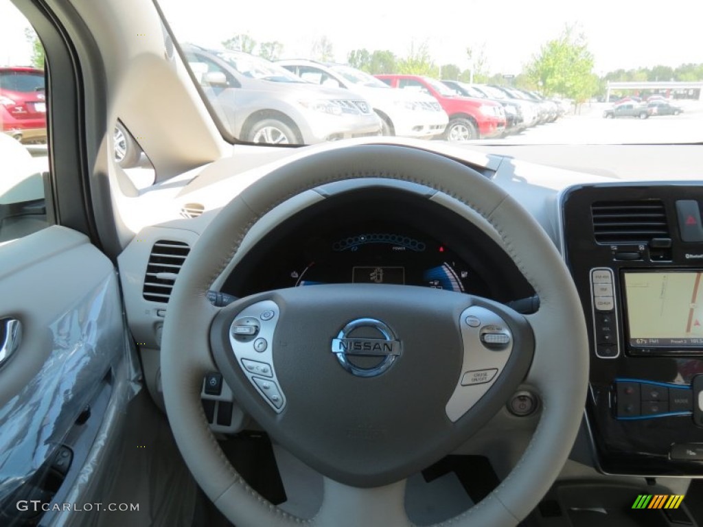 2012 LEAF SL - Glacier Pearl White / Light Gray photo #13