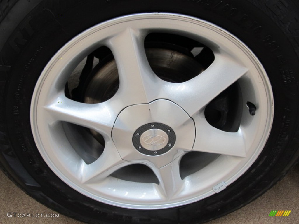 2001 Oldsmobile Aurora 3.5 Wheel Photo #64265381