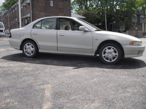 2001 Mitsubishi Galant ES V6 Data, Info and Specs