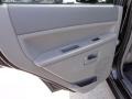 2005 Black Jeep Grand Cherokee Laredo 4x4  photo #28