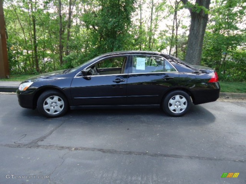 2006 Accord LX Sedan - Nighthawk Black Pearl / Black photo #4
