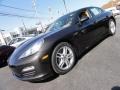 Carbon Grey Metallic - Panamera 4 Photo No. 3