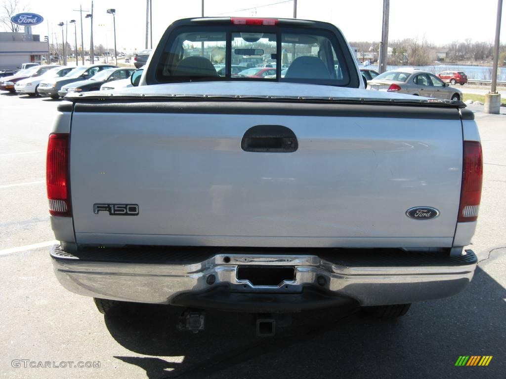 2003 F150 XLT Regular Cab 4x4 - Silver Metallic / Medium Graphite Grey photo #3