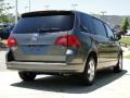 Meteor Gray Metallic - Routan SE Photo No. 5