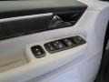 Meteor Gray Metallic - Routan SE Photo No. 14
