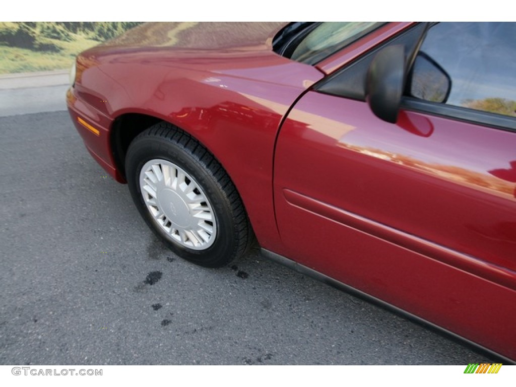 2004 Classic  - Sport Red Metallic / Gray photo #24