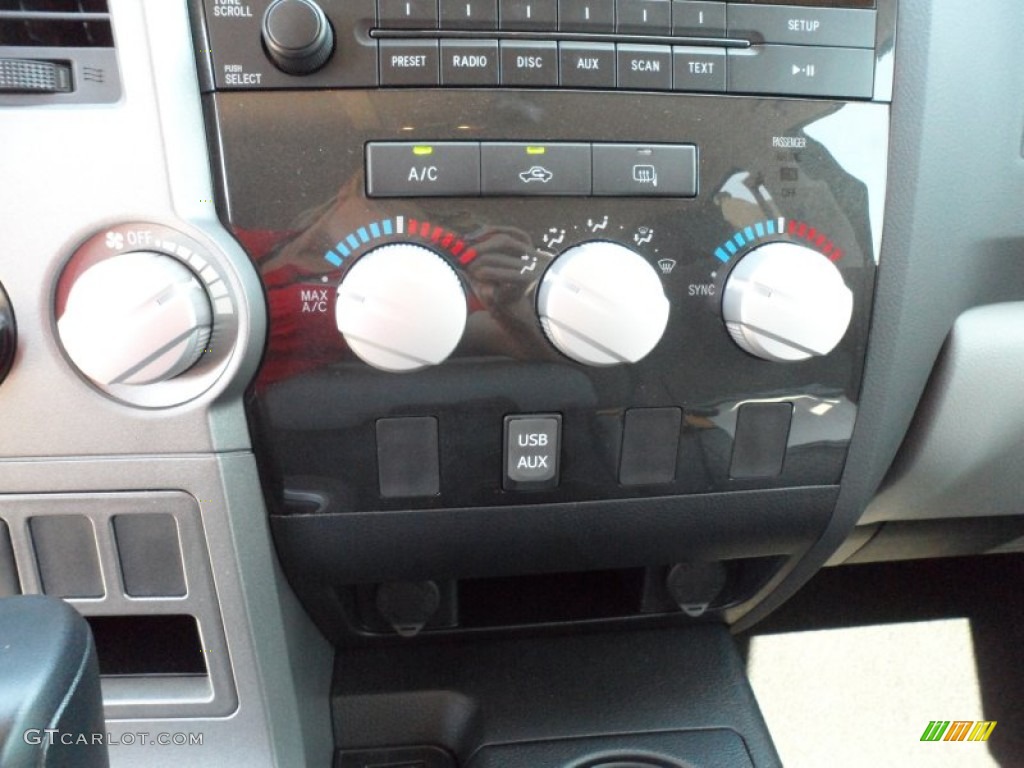 2012 Tundra SR5 Double Cab - Black / Graphite photo #27