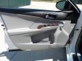 2012 Super White Toyota Camry XLE V6  photo #22