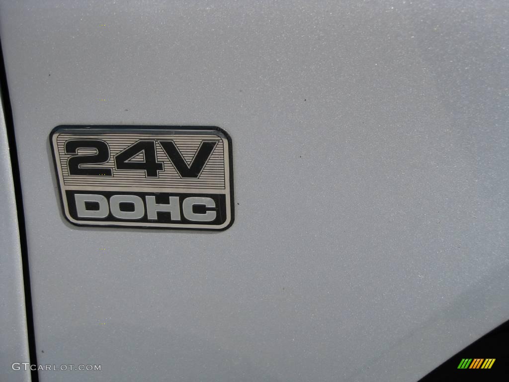 2004 Taurus SES Sedan - Silver Frost Metallic / Medium Graphite photo #8