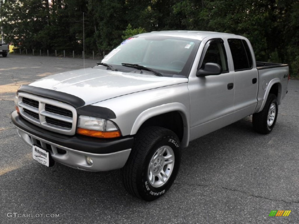 2003 Dakota SXT Quad Cab 4x4 - Bright Silver Metallic / Dark Slate Gray photo #1