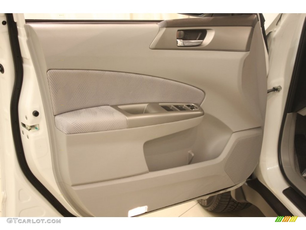 2010 Forester 2.5 X Premium - Satin White Pearl / Platinum photo #5