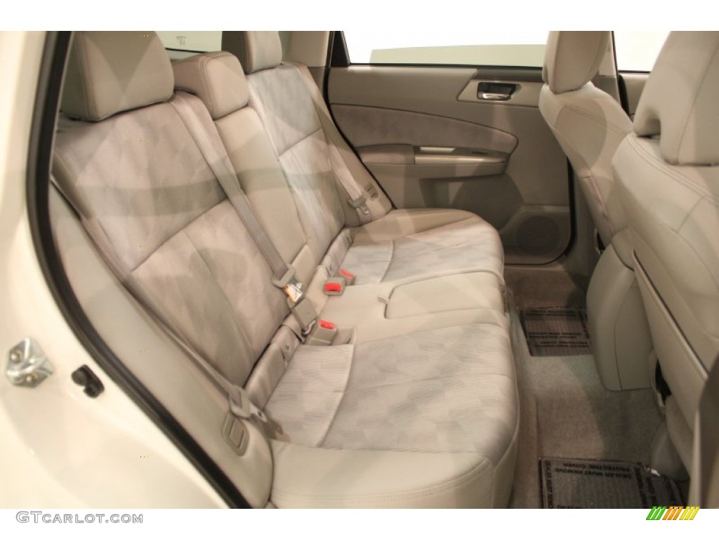 2010 Forester 2.5 X Premium - Satin White Pearl / Platinum photo #15