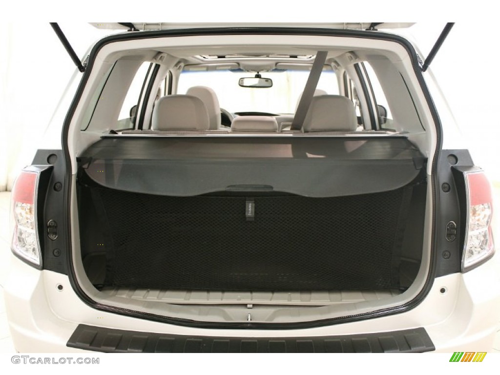 2010 Forester 2.5 X Premium - Satin White Pearl / Platinum photo #20