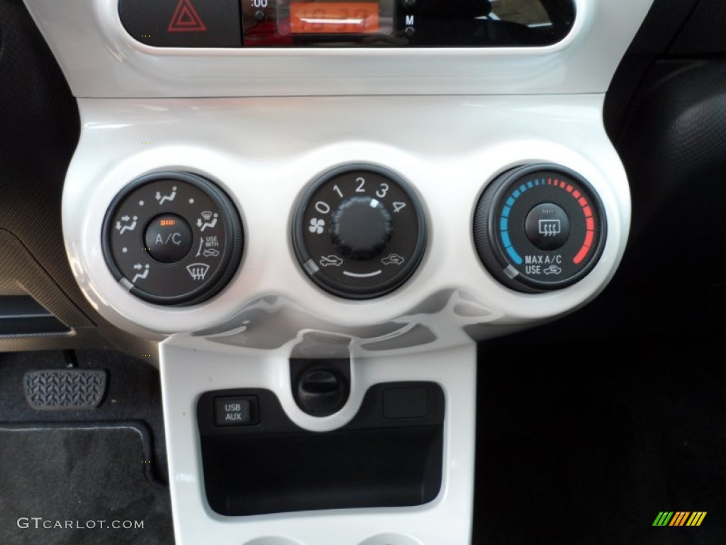 2012 Scion xD Release Series 4.0 Controls Photo #64283446