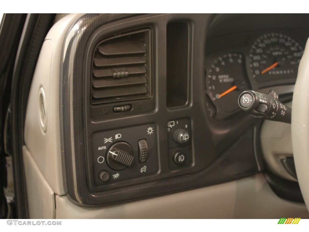 2006 Chevrolet Suburban LTZ 1500 4x4 Controls Photo #64284878