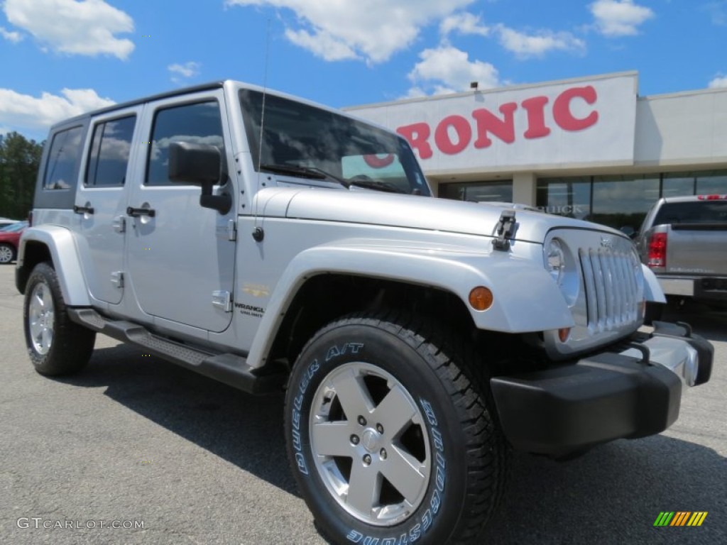 2010 Wrangler Unlimited Sahara 4x4 - Bright Silver Metallic / Dark Slate Gray/Medium Slate Gray photo #1