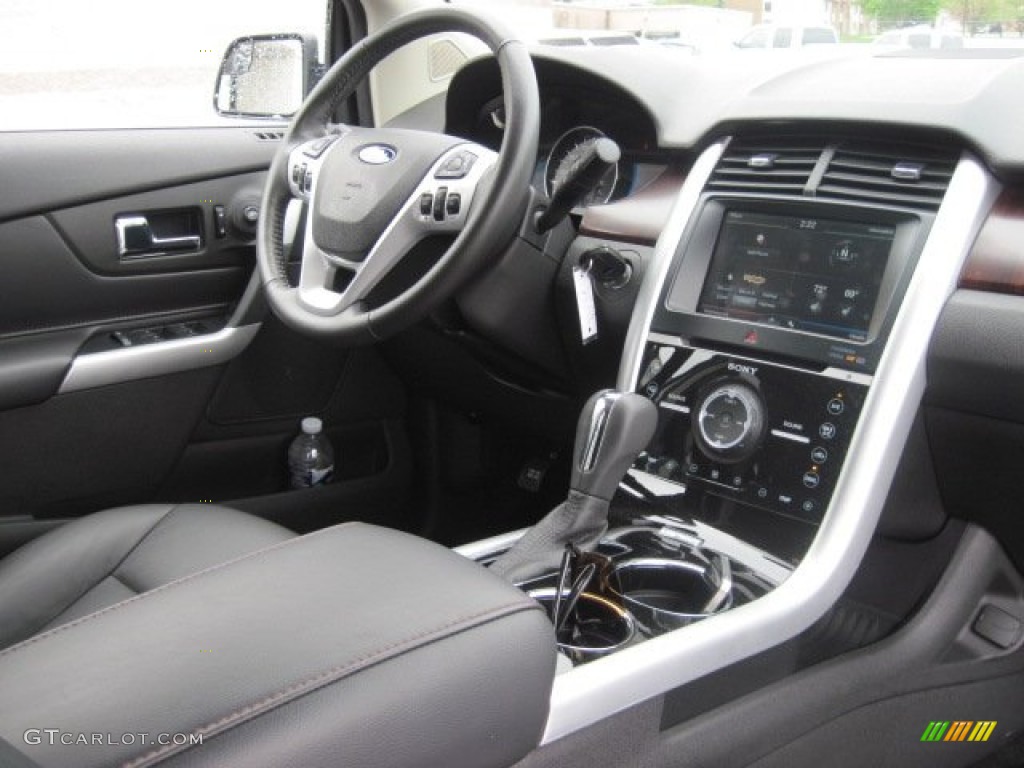2012 Edge Limited AWD - White Platinum Metallic Tri-Coat / Charcoal Black photo #7