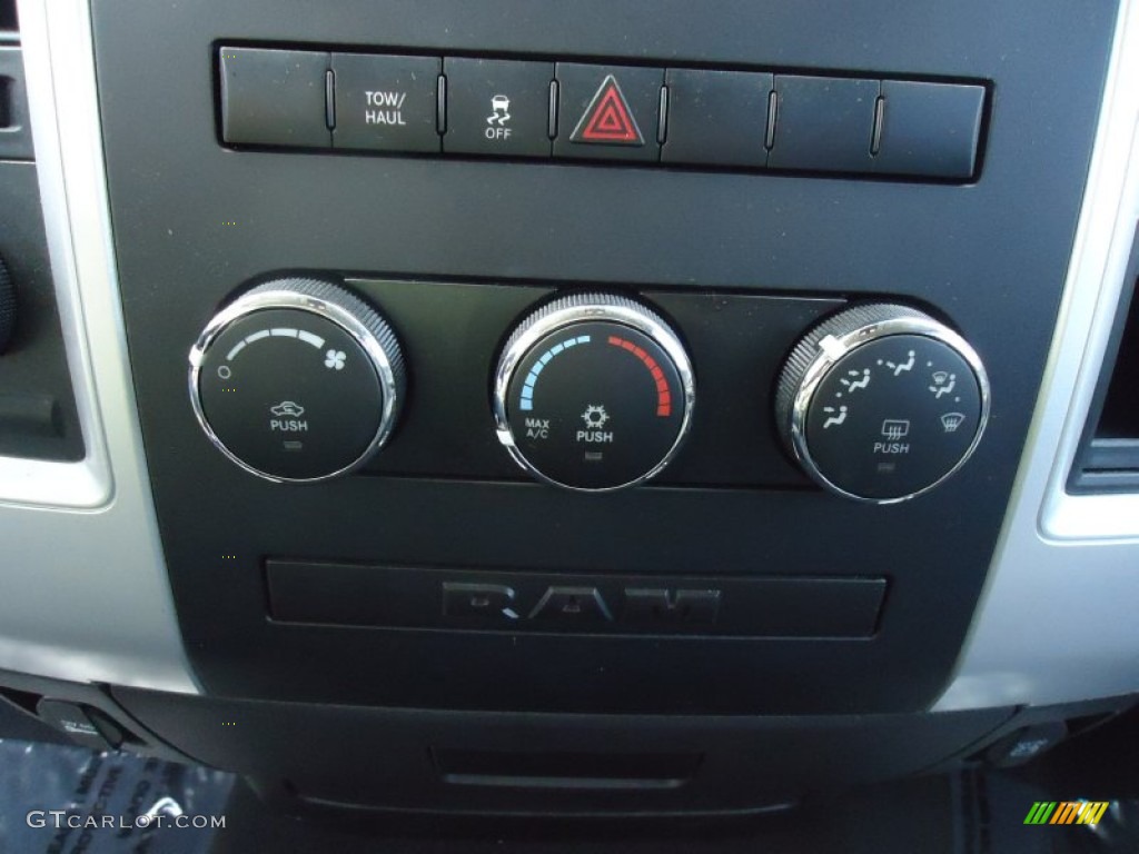 2012 Dodge Ram 1500 SLT Quad Cab 4x4 Controls Photo #64292554
