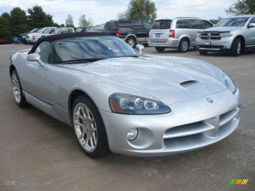 Viper Bright Silver Metallic 2003 Dodge Viper SRT-10 Exterior Photo #64295255