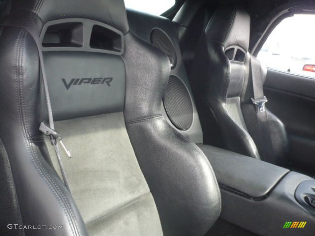 Black Interior 2003 Dodge Viper SRT-10 Photo #64295383