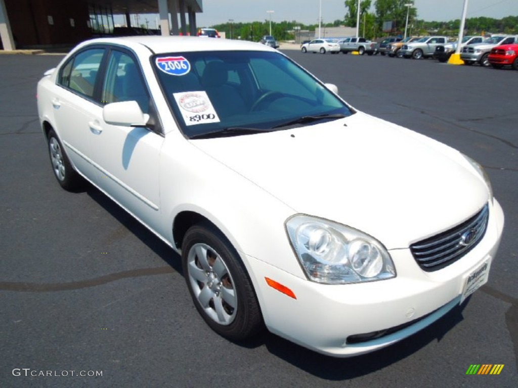 White Kia Optima