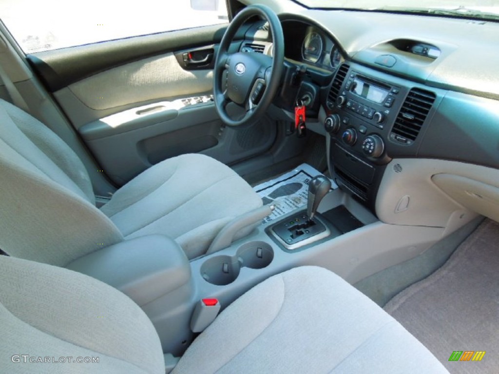 2006 Optima LX - White / Gray photo #21