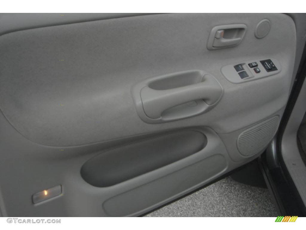 2005 Tundra SR5 Access Cab 4x4 - Phantom Gray Pearl / Light Charcoal photo #16