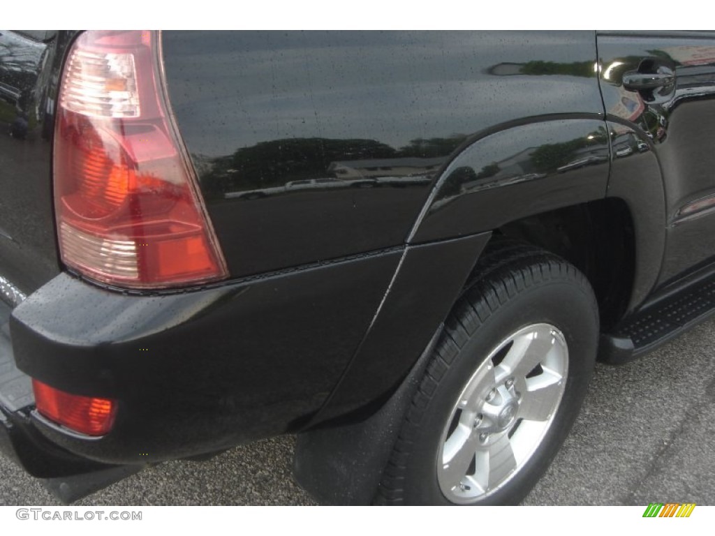 2004 4Runner SR5 4x4 - Black / Stone photo #17