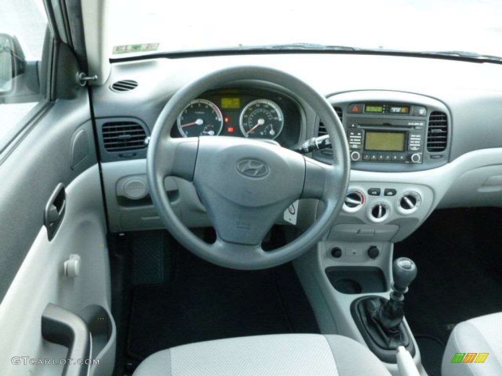 2008 Accent GLS Sedan - Platinum Silver / Gray photo #15