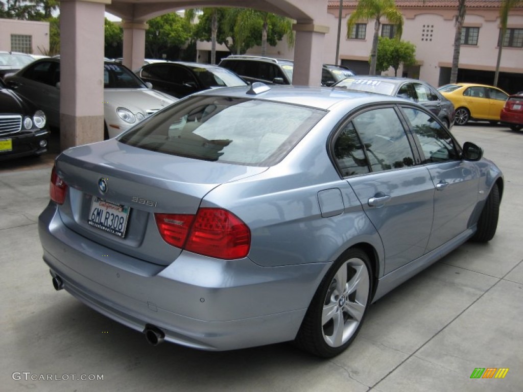 2011 3 Series 335i Sedan - Blue Water Metallic / Oyster/Black Dakota Leather photo #2