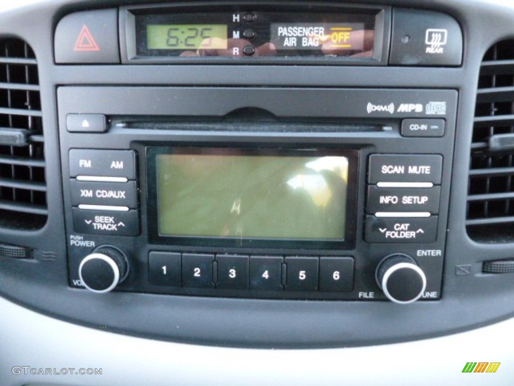 2008 Accent GLS Sedan - Platinum Silver / Gray photo #19