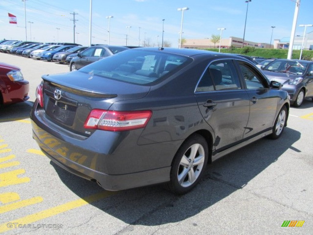 2010 Camry SE - Magnetic Gray Metallic / Dark Charcoal photo #6