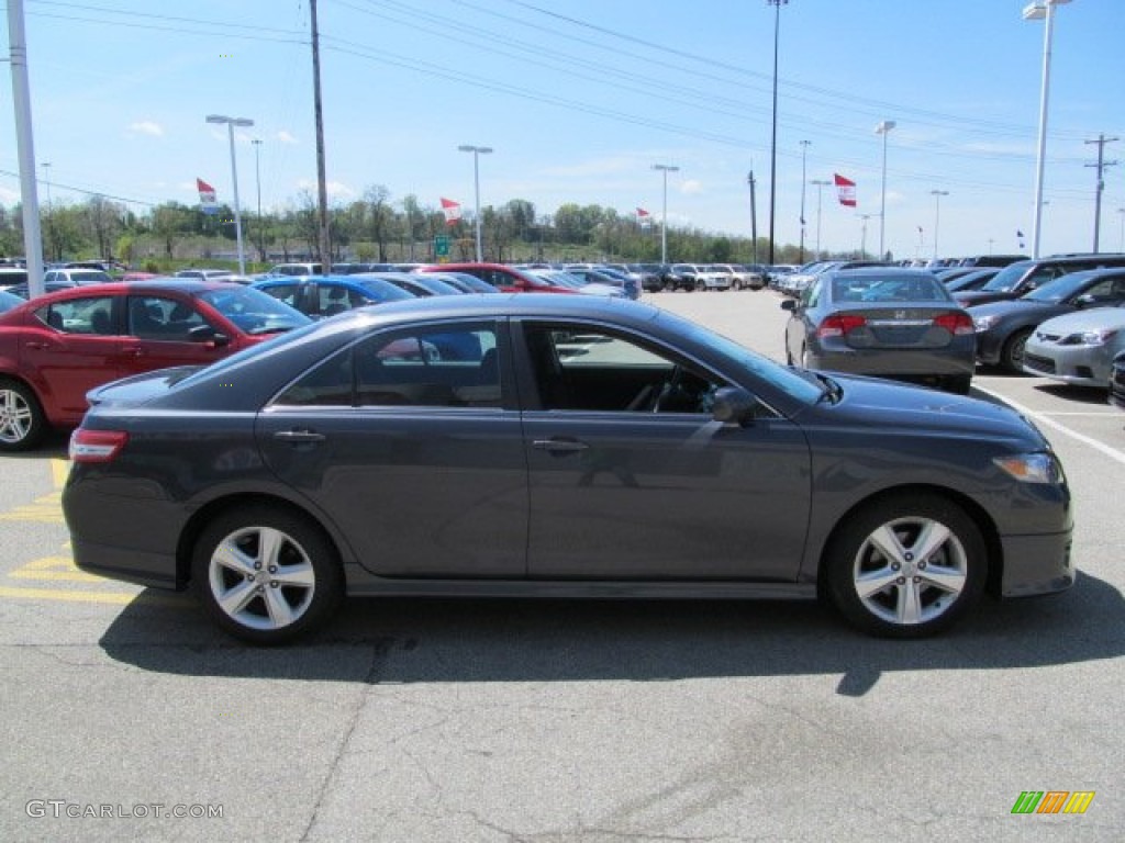 2010 Camry SE - Magnetic Gray Metallic / Dark Charcoal photo #7