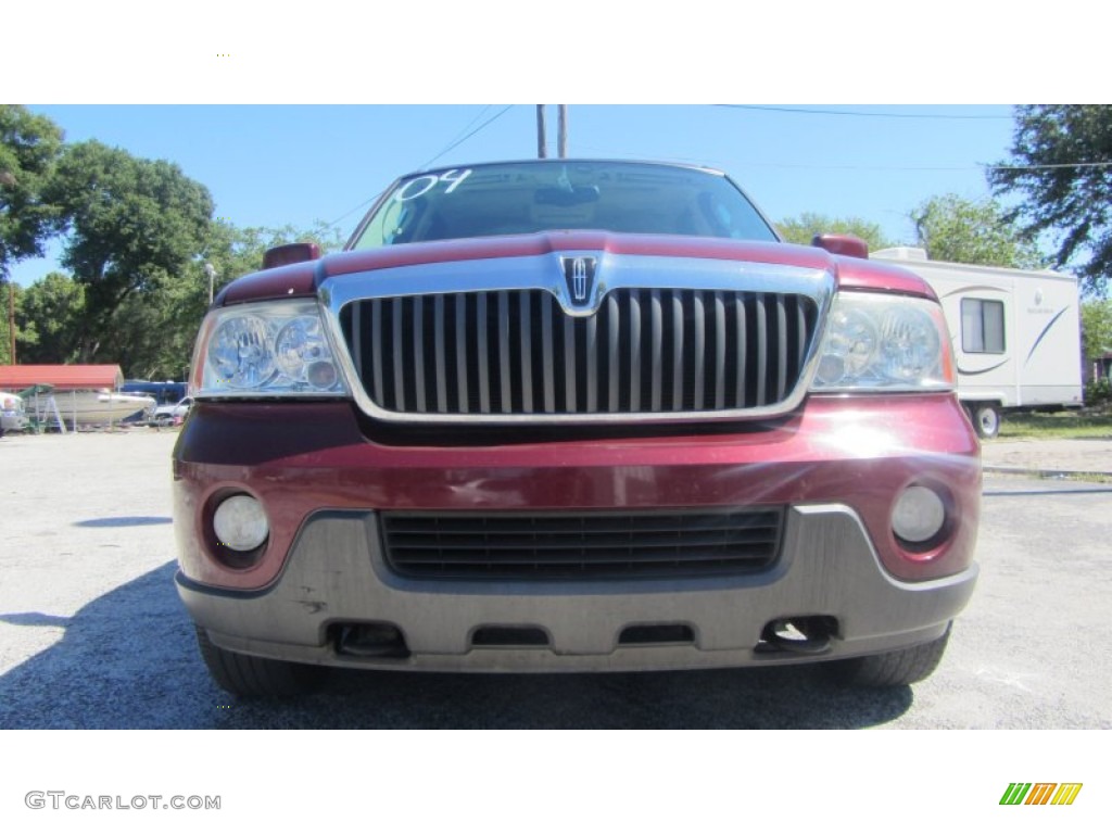2004 Navigator Luxury 4x4 - Merlot Red Metallic / Dove Grey photo #2