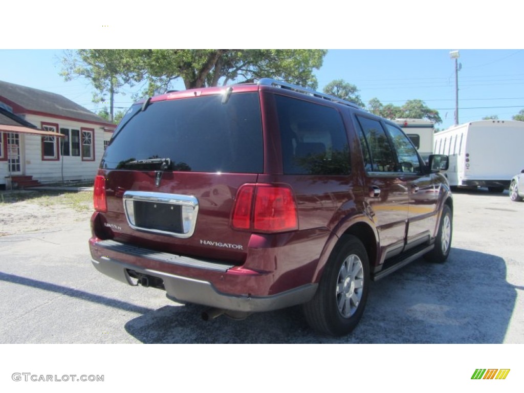 2004 Navigator Luxury 4x4 - Merlot Red Metallic / Dove Grey photo #12