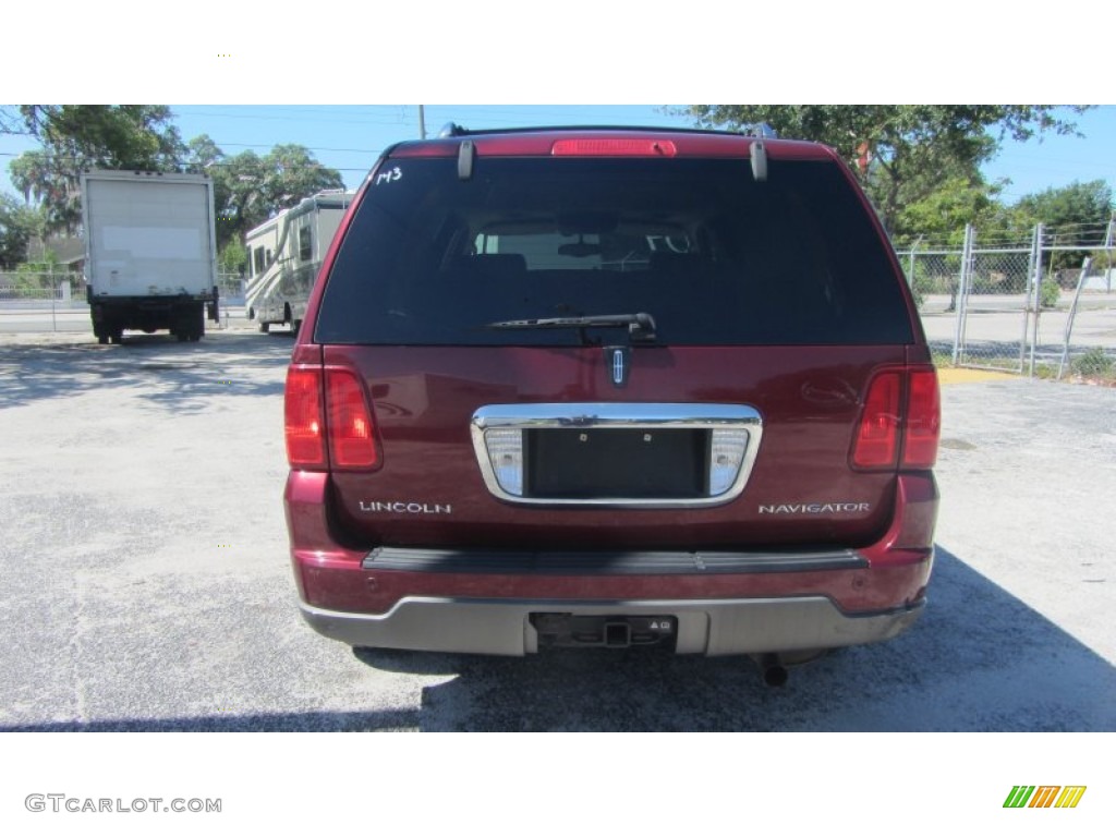 2004 Navigator Luxury 4x4 - Merlot Red Metallic / Dove Grey photo #13
