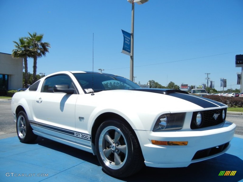 2005 Mustang GT Premium Coupe - Performance White / Red Leather photo #7