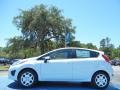 2012 Oxford White Ford Fiesta SE Hatchback  photo #2