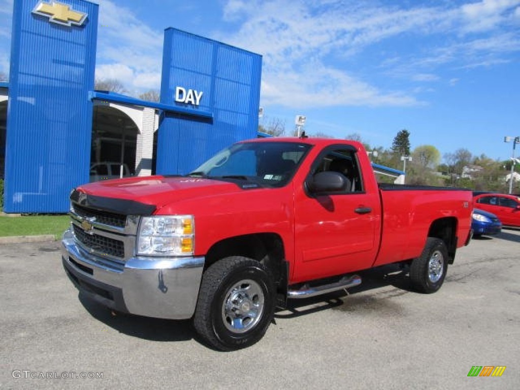 2007 Silverado 2500HD LT Regular Cab 4x4 - Victory Red / Light Titanium/Dark Titanium photo #1