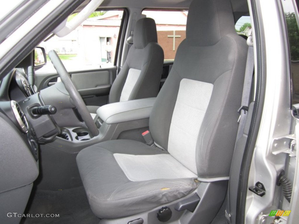 2003 Expedition XLT 4x4 - Silver Birch Metallic / Flint Grey photo #10