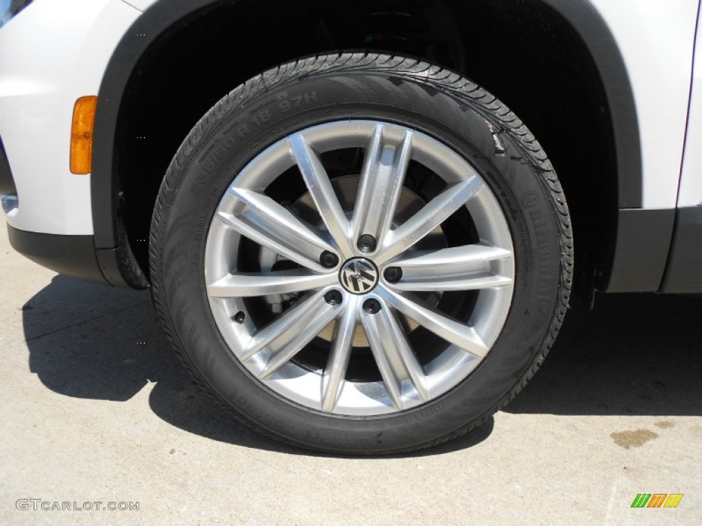 2012 Tiguan SE - Candy White / Beige photo #9