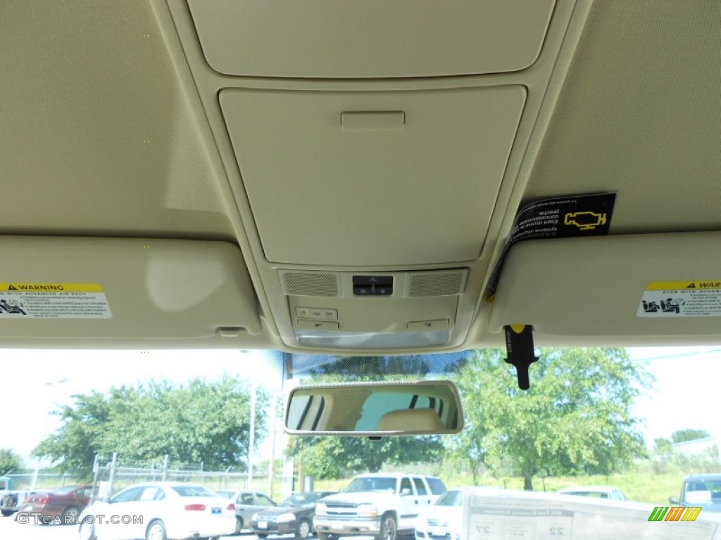 2012 Tiguan SE - Candy White / Beige photo #19