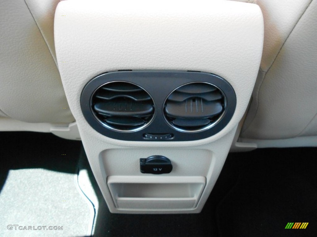 2012 Tiguan SE - Candy White / Beige photo #20