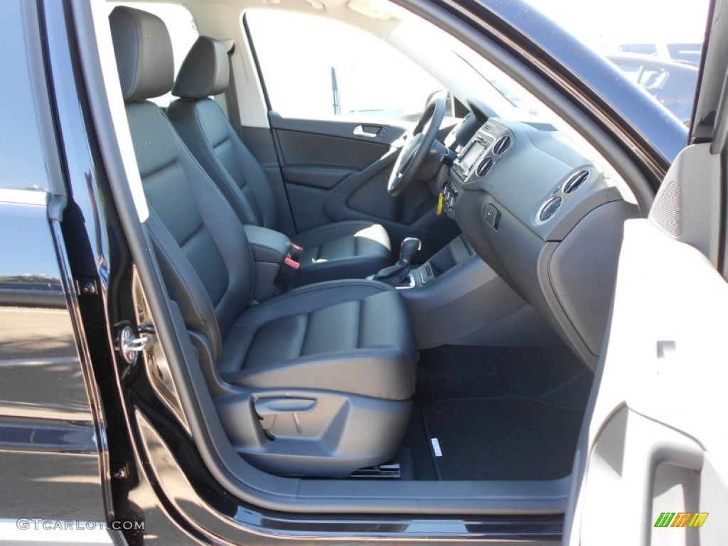 2012 Tiguan SE - Deep Black Metallic / Black photo #13