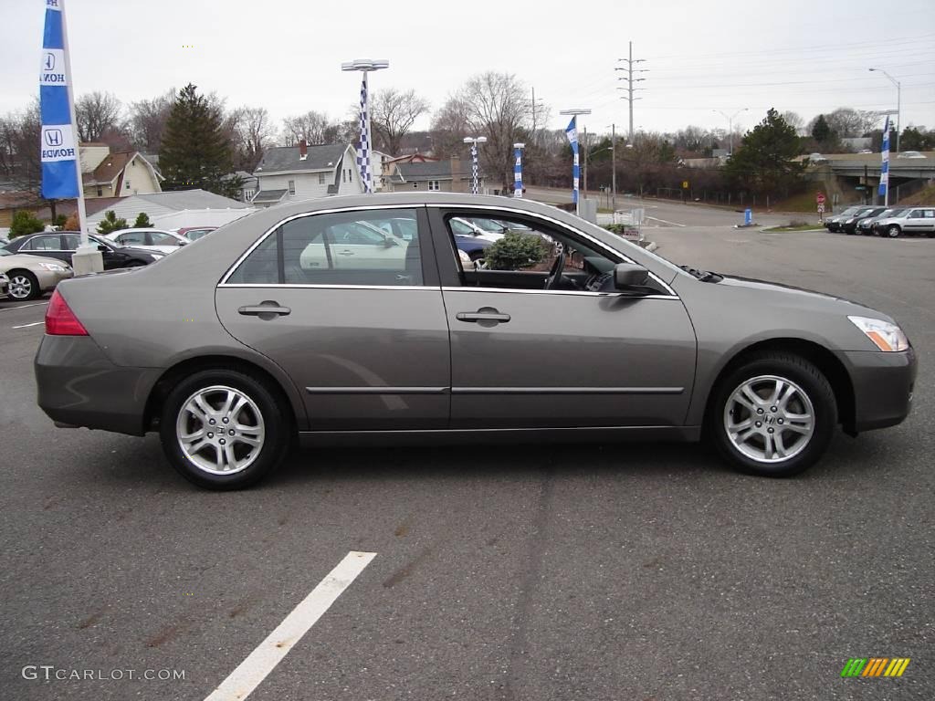 2006 Accord EX-L Sedan - Carbon Bronze Pearl / Black photo #6